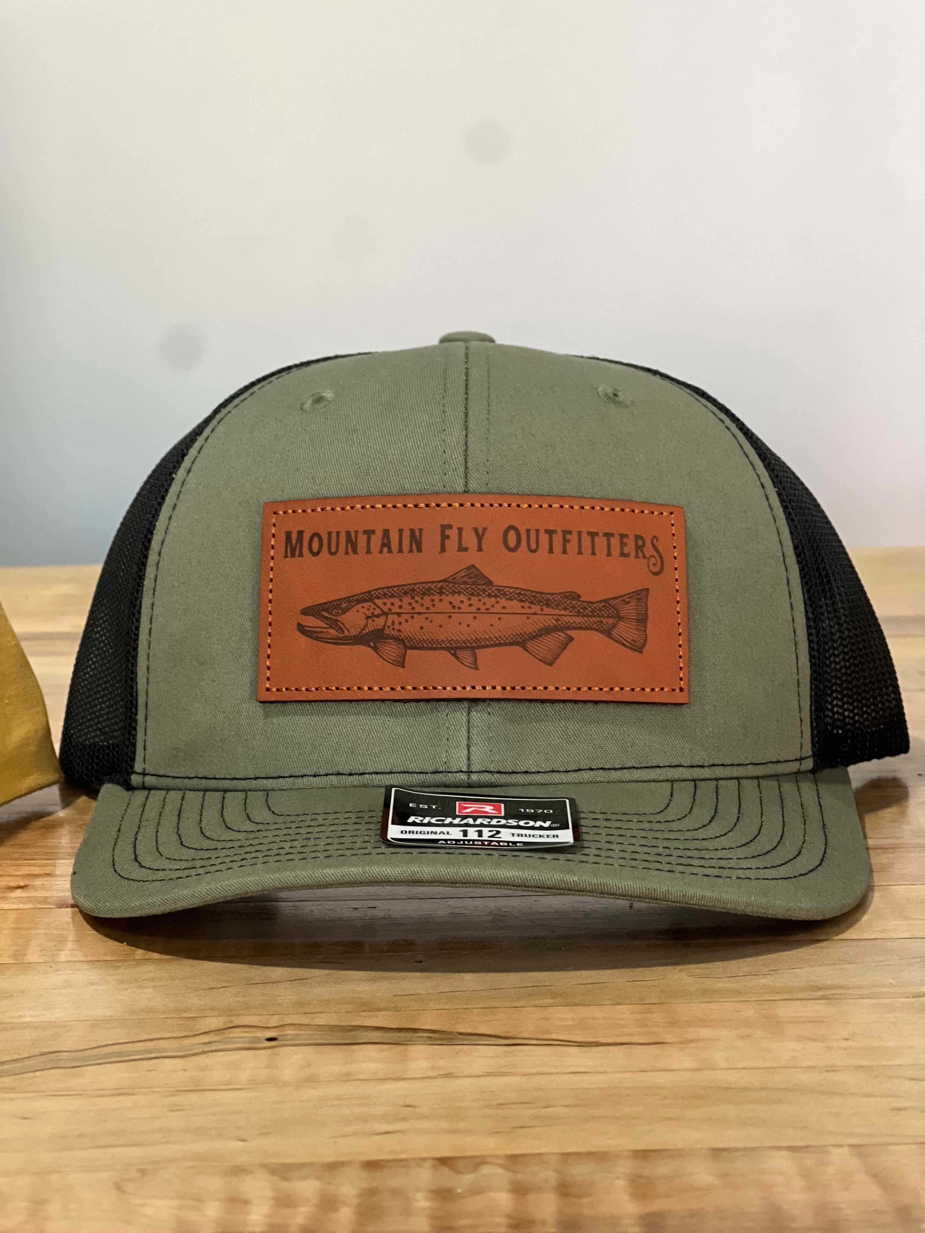 MTN FLY Har Green Leather Logo